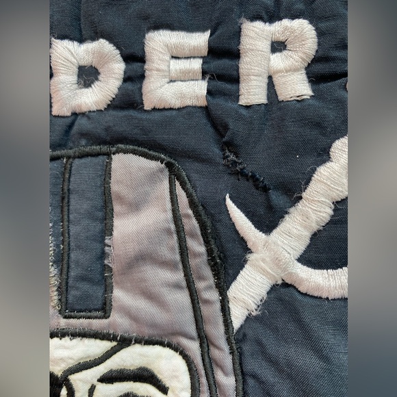 Raiders Vintage Parka Style Jacket—Medium - Picture 12 of 12